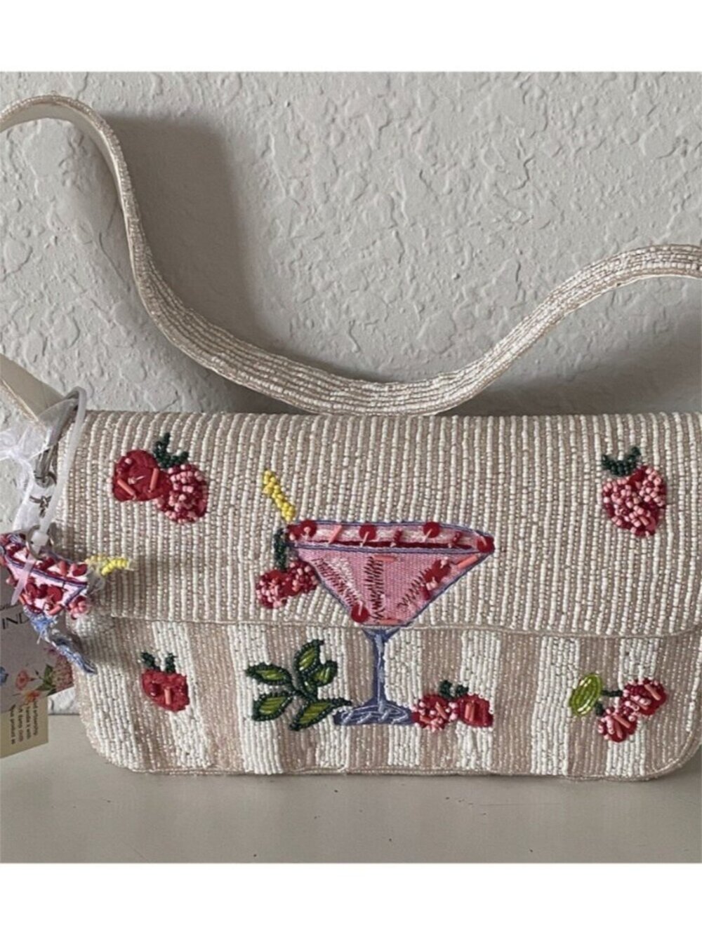 Handcrafted in India Strawberry Margarita Martini Beaded Bag W/Charm Viral‎ NEW - Picture 3 of 16